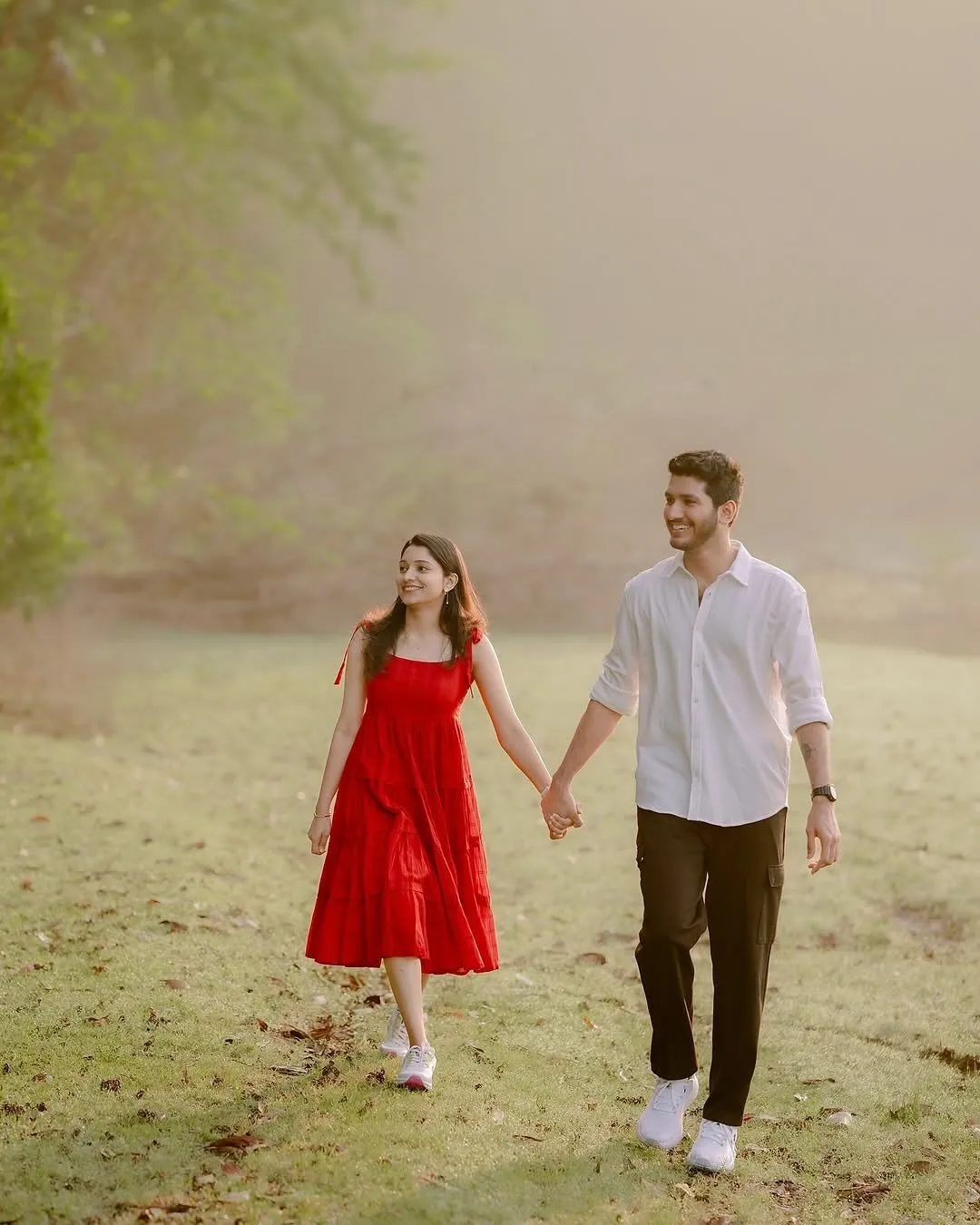 Pre wedding couple walking in heritage location